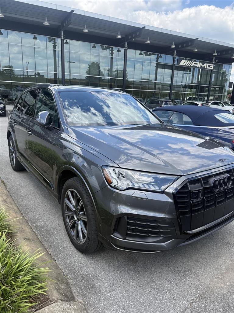 2024 Audi Q7 45 Premium Plus quattro Tiptronic's photo
