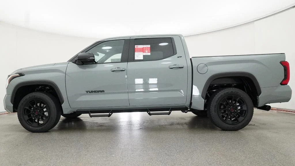New 2026 Lunar Rock Toyota SR5 image 2