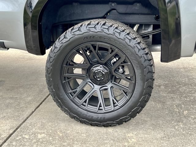 New 2026 Sterling Metallic GMC AT4 image 37