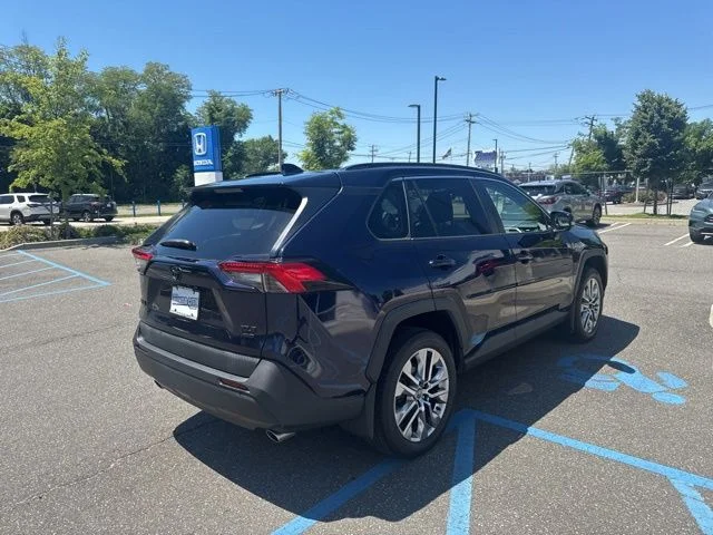 Used 2020 Blueprint Toyota XLE Premium image 8