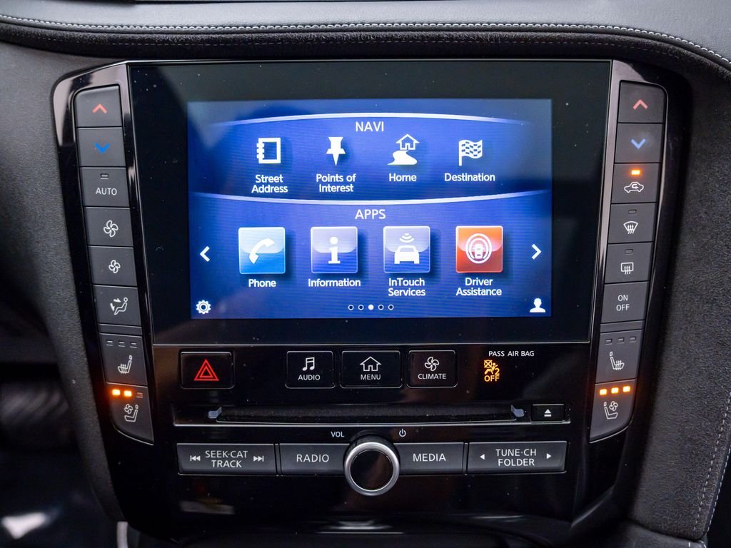 Used 2019 Black Obsidian INFINITI ESSENTIAL image 34