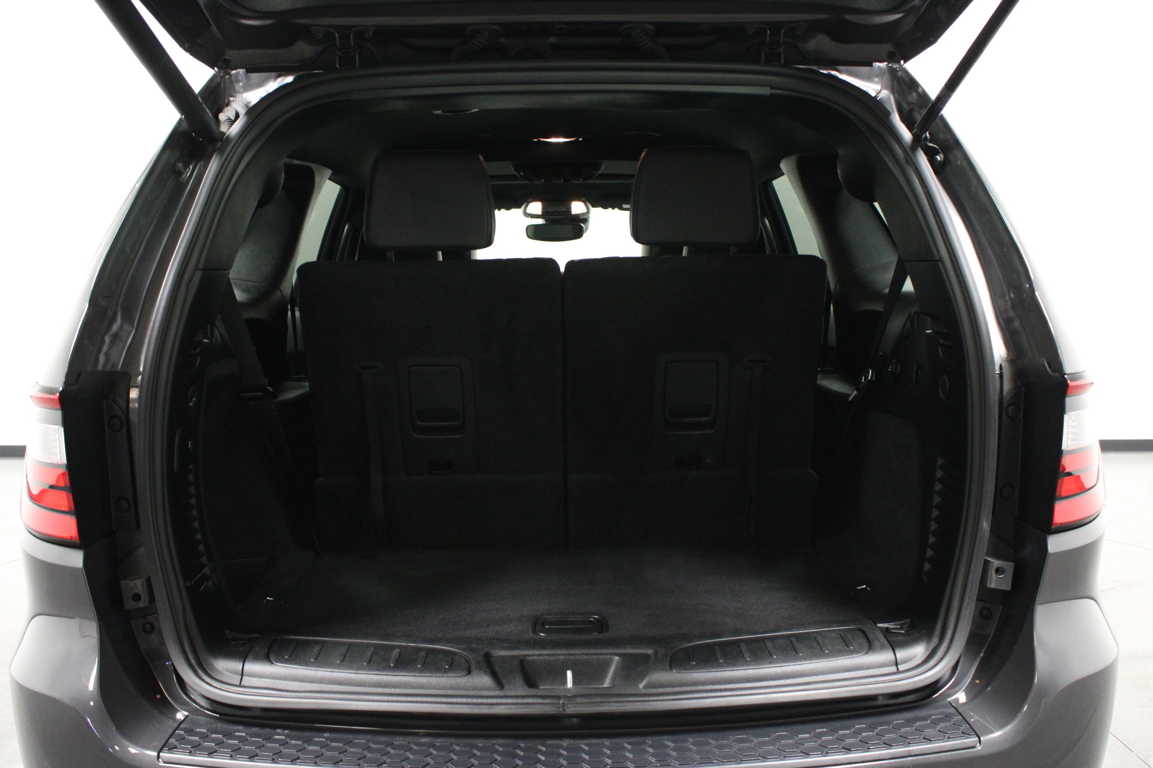 Used 2025 Vapor Gray Dodge R/T Plus image 15