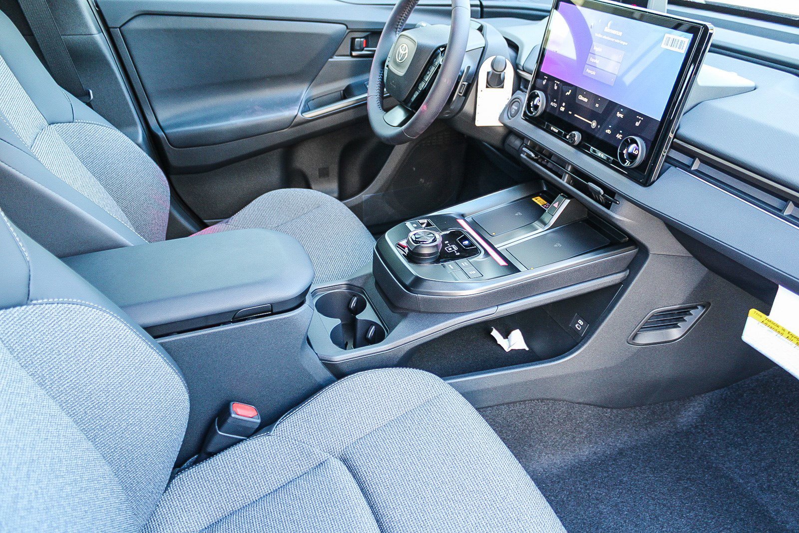 New 2026 Wind Chill Pearl <sup>1</sup> Toyota  XLE image 18