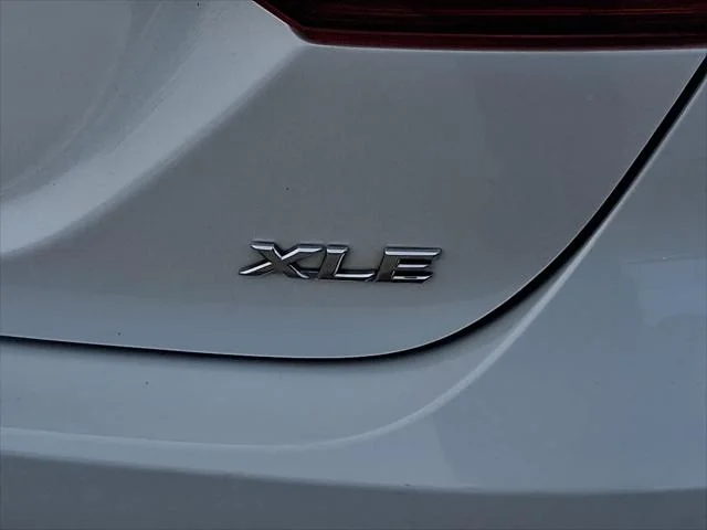 2020 Toyota Camry XLE - Photo 32