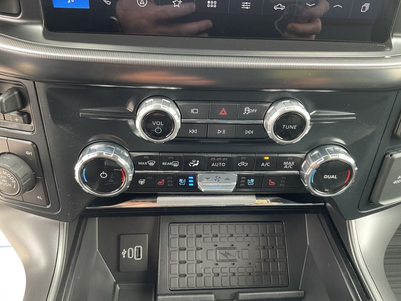 New 2026 AVALANCHE Ford Lariat image 18