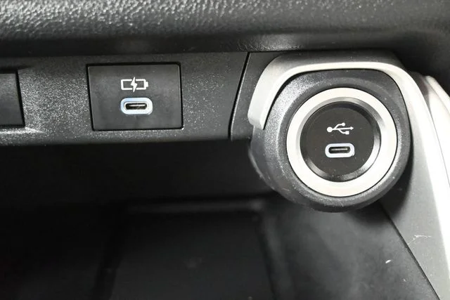 Used 2024  Toyota XLE image 24