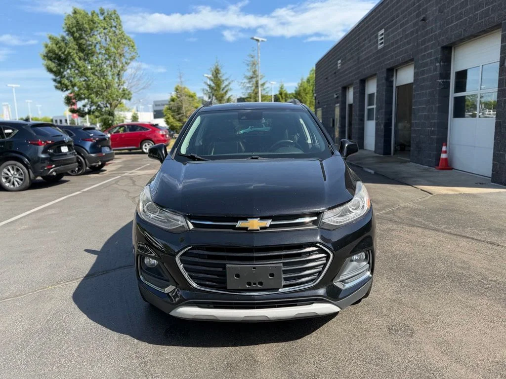 Used 2018 Black Chevrolet Premier image 8