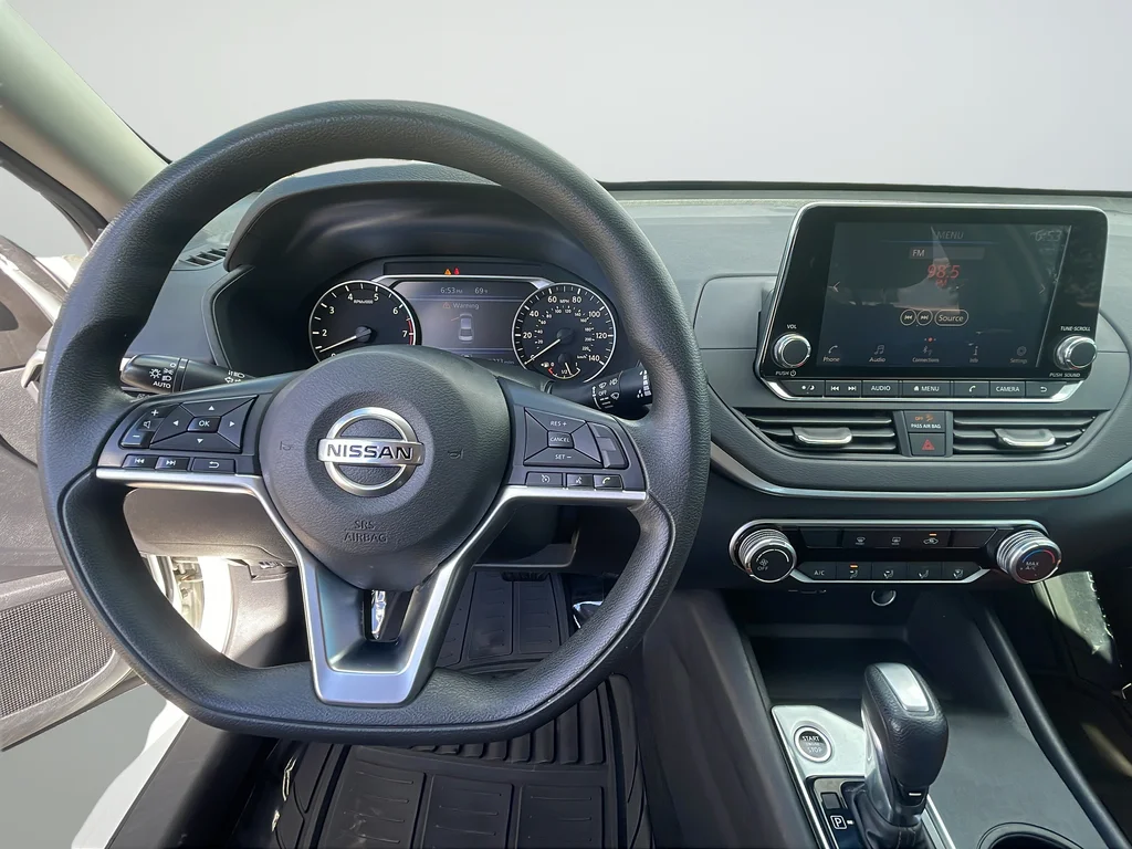 Used 2019 White Nissan 2.5 S image 11