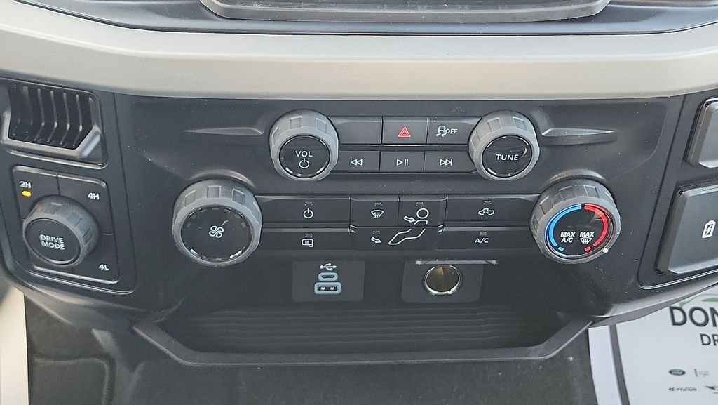 New 2026 Oxford White Ford F-250® XL image 23