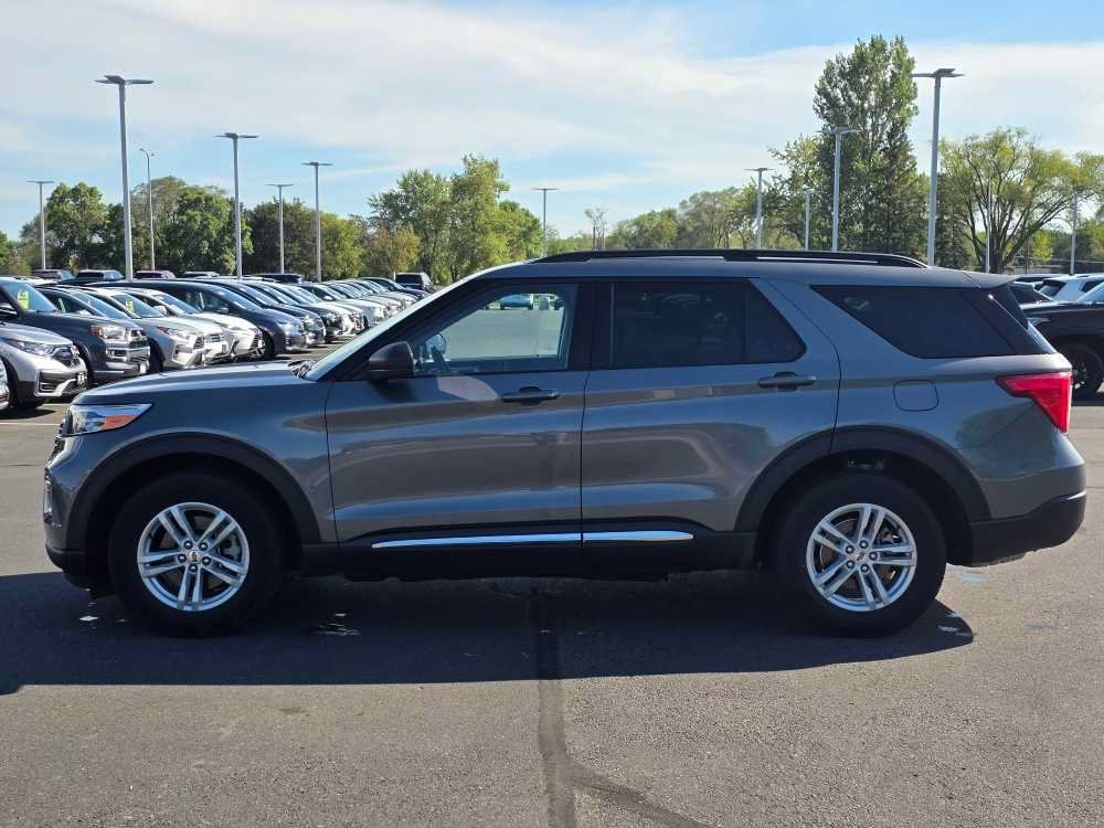 Used 2024 Carbonized Gray Metallic Ford XLT image 2