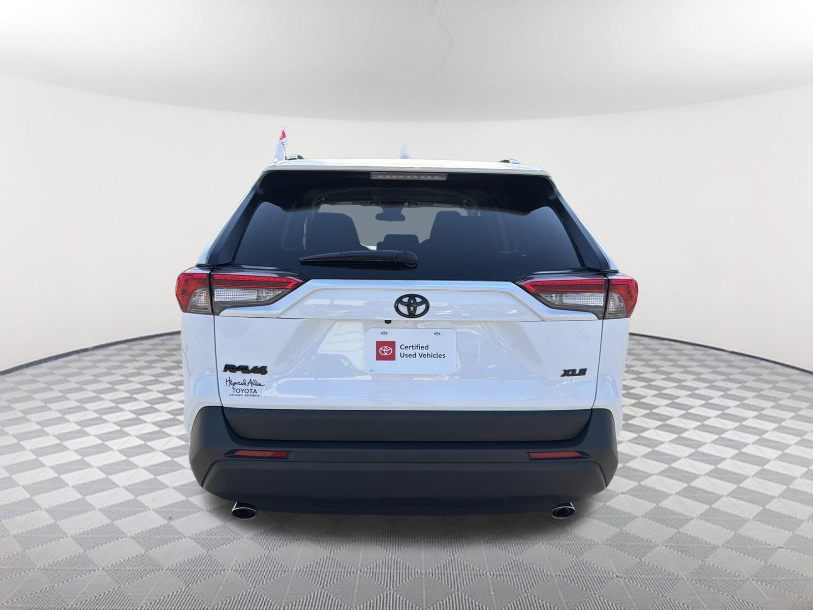 Certified Used 2025 Ice Cap Toyota XLE image 15