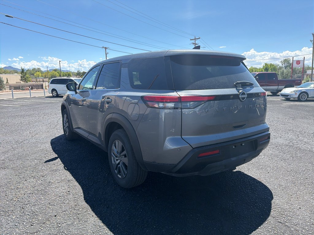 Used 2026  Nissan S image 5