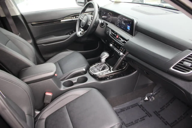 Used 2024 Black Kia EX image 35