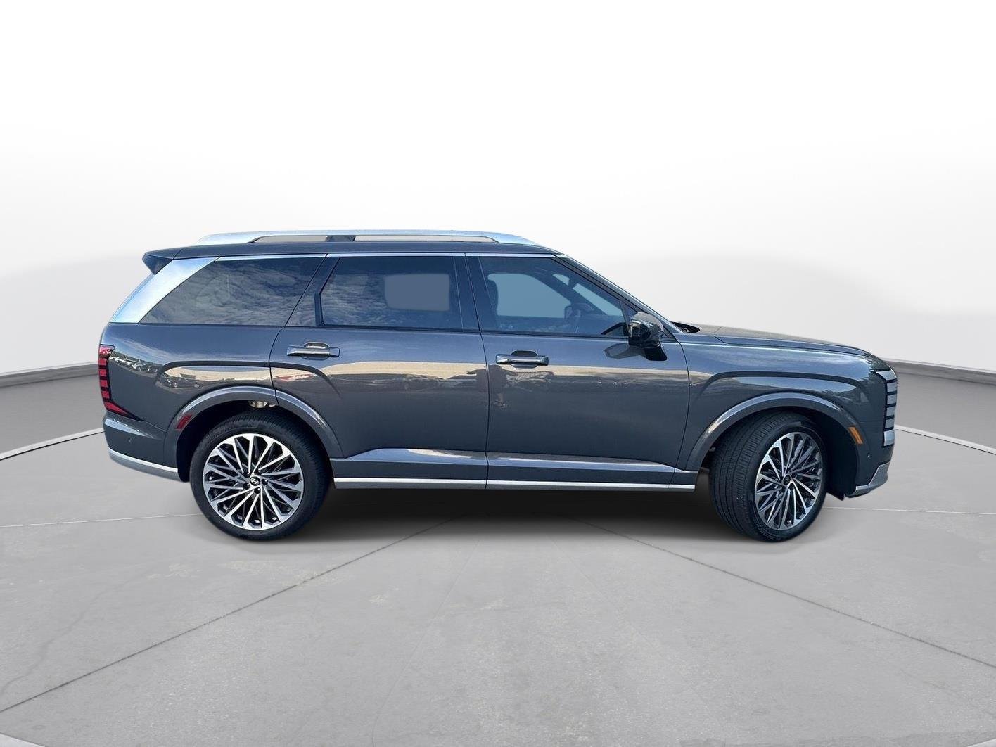 Used 2026 Ecotronic Gray Pearl Hyundai Calligraphy image 5