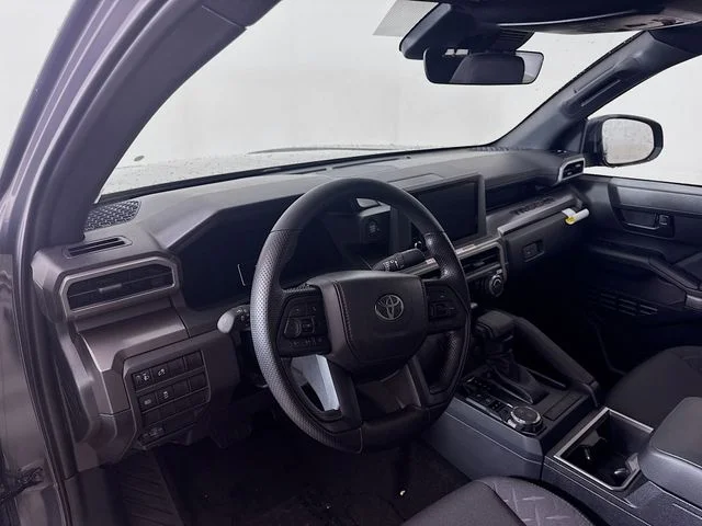 Used 2026  Toyota SR5 image 9