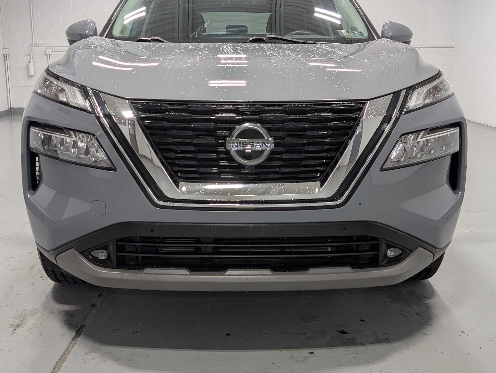 Used 2021 BOULDER GRAY PE Nissan SL image 2