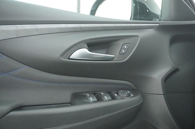 2026 Buick Envista Sport Touring - Photo 14