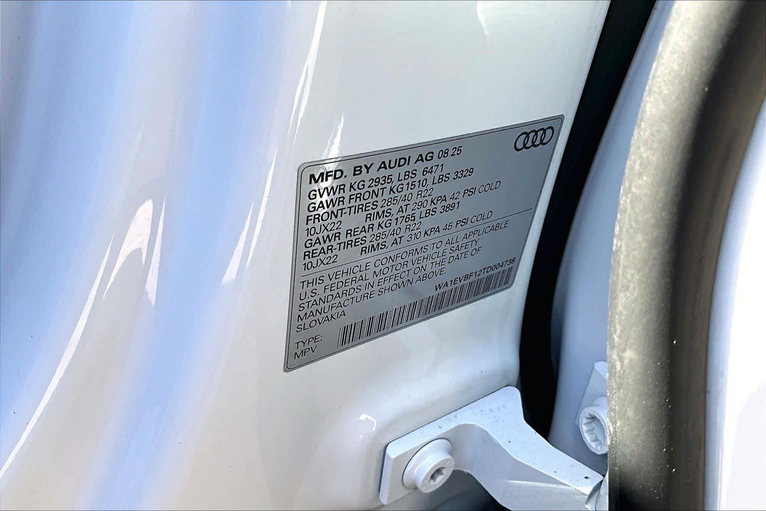 Used 2026 Carrara White Audi Premium Plus image 34