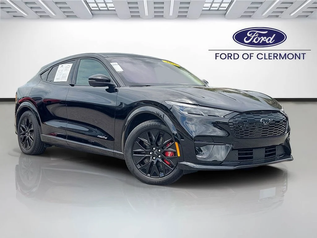 Used 2025 Black Ford Premium image 1