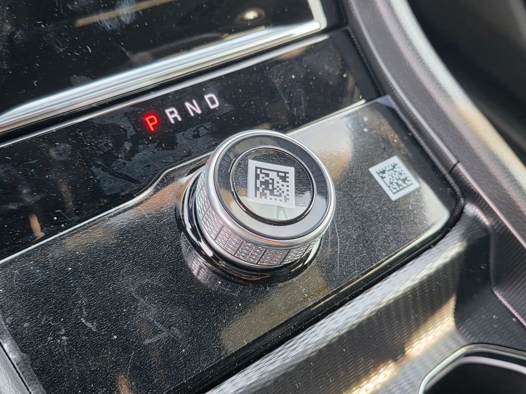 New 2026 Silver Zynith Exterior Paint Jeep Altitude image 18