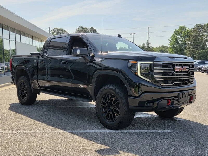 Used 2024 Onyx Black GMC 4WD CREW CAB 147" AT4 image 5