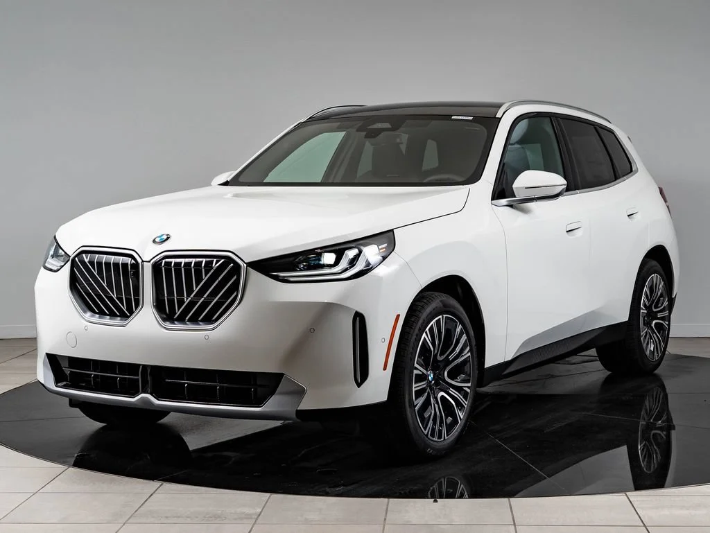 New 2026 Alpine White BMW 30 xDrive image 1