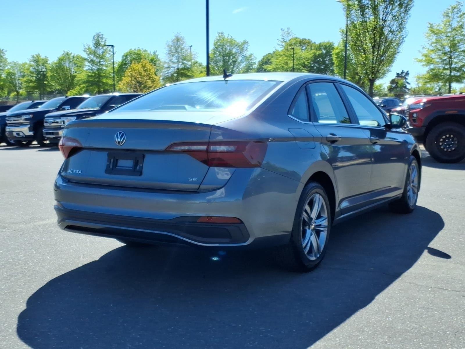 Used 2024 Volkswagen Jetta SE with VIN 3VWEM7BU6RM024443 for sale in Pineville, NC