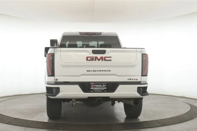 Used 2024 White GMC AT4 image 11