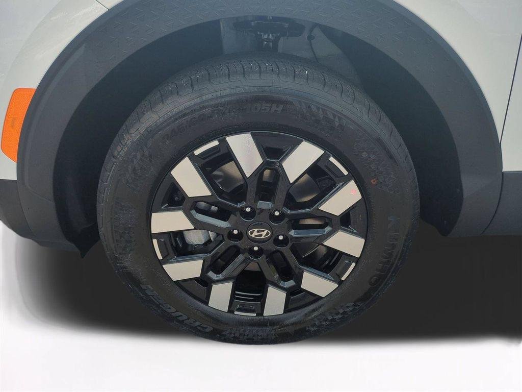 New 2026 White Hyundai SEL Activity AWD image 11