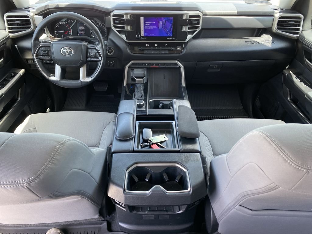 Used 2022 White Toyota SR5 image 17