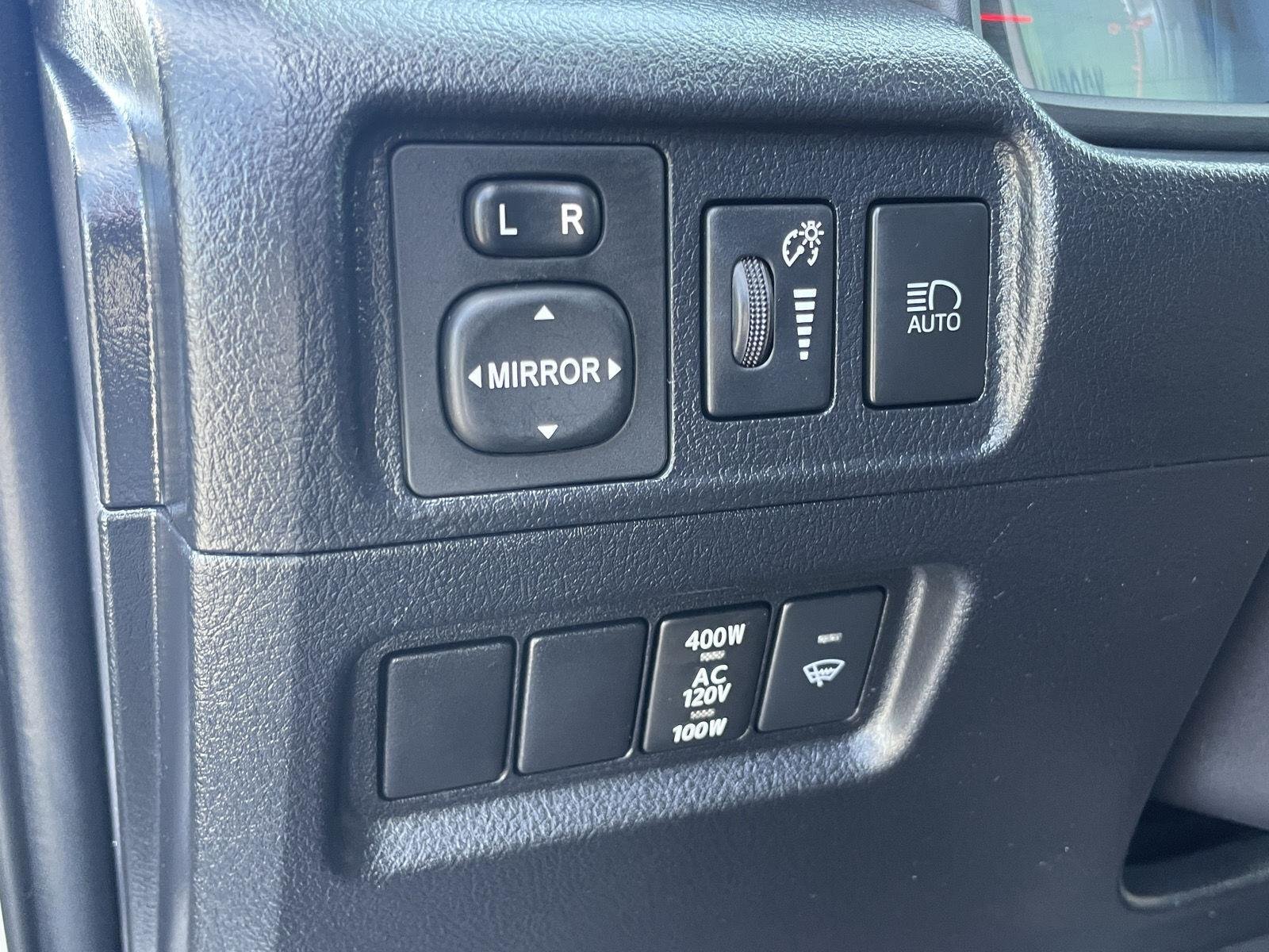 2022 Toyota 4Runner SR5 Premium - Photo 26