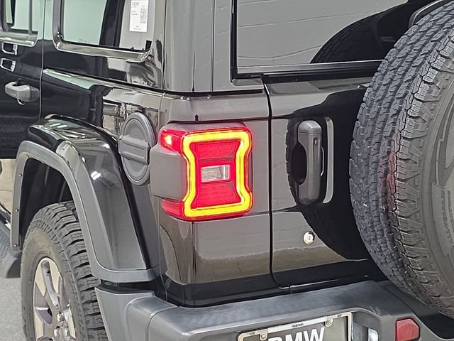 Used 2018 Black Clearcoat Jeep Unlimited Sahara image 33