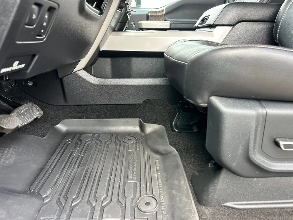 Used 2019 Gray Ford Lariat image 32