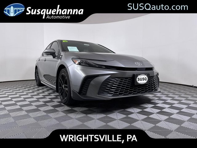 2025 Toyota Camry Hybrid SE