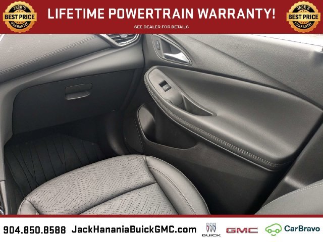 Used 2023 Red Buick Essence image 18