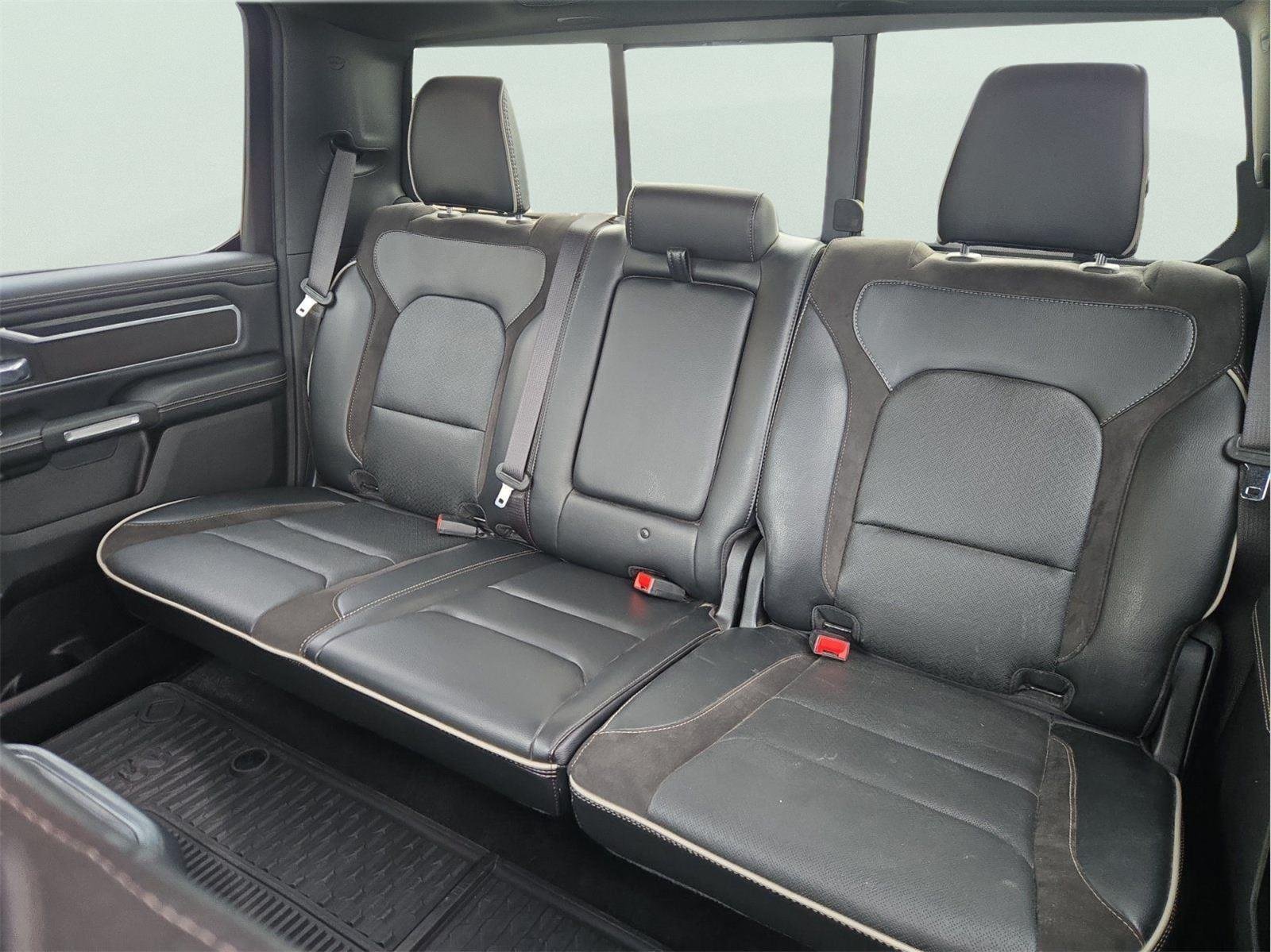 Used 2023 Granite Crystal Metallic Clearcoat Ram Laramie image 23