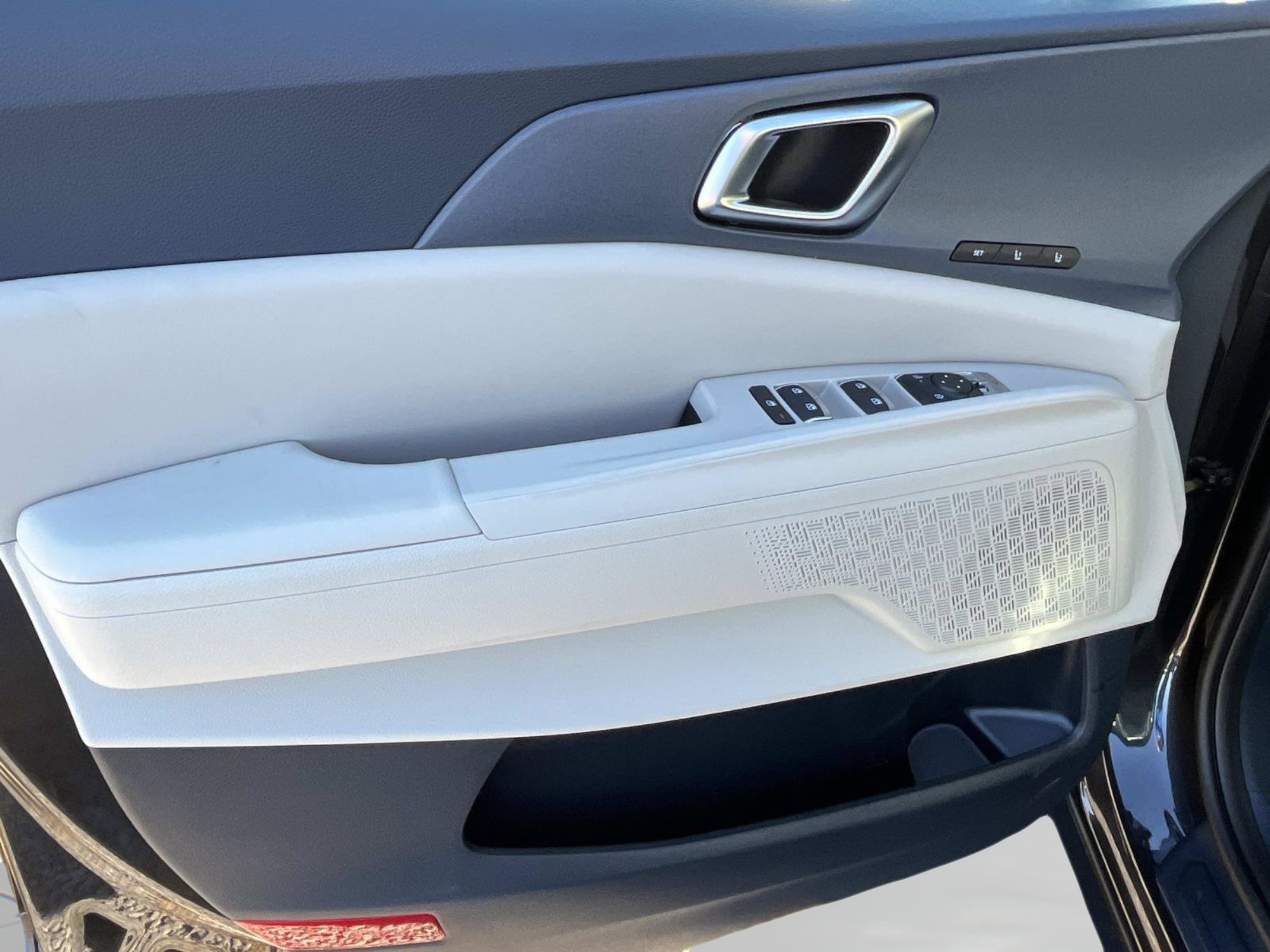 New 2026 Panthera Metal Kia EX image 31