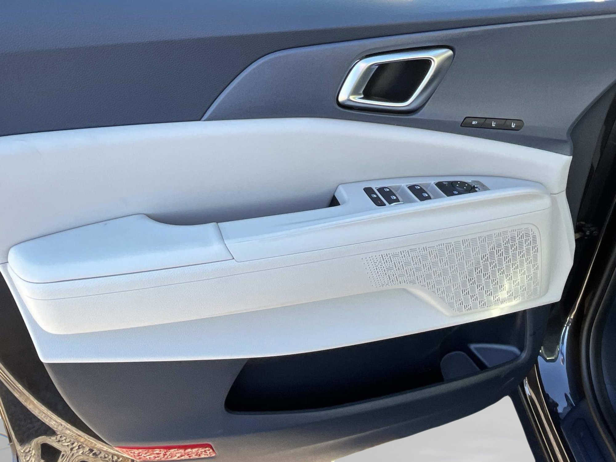 New 2026 Panthera Metal Kia EX image 31