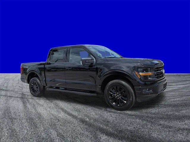 New 2026 Agate Black Metallic Ford XLT image 2