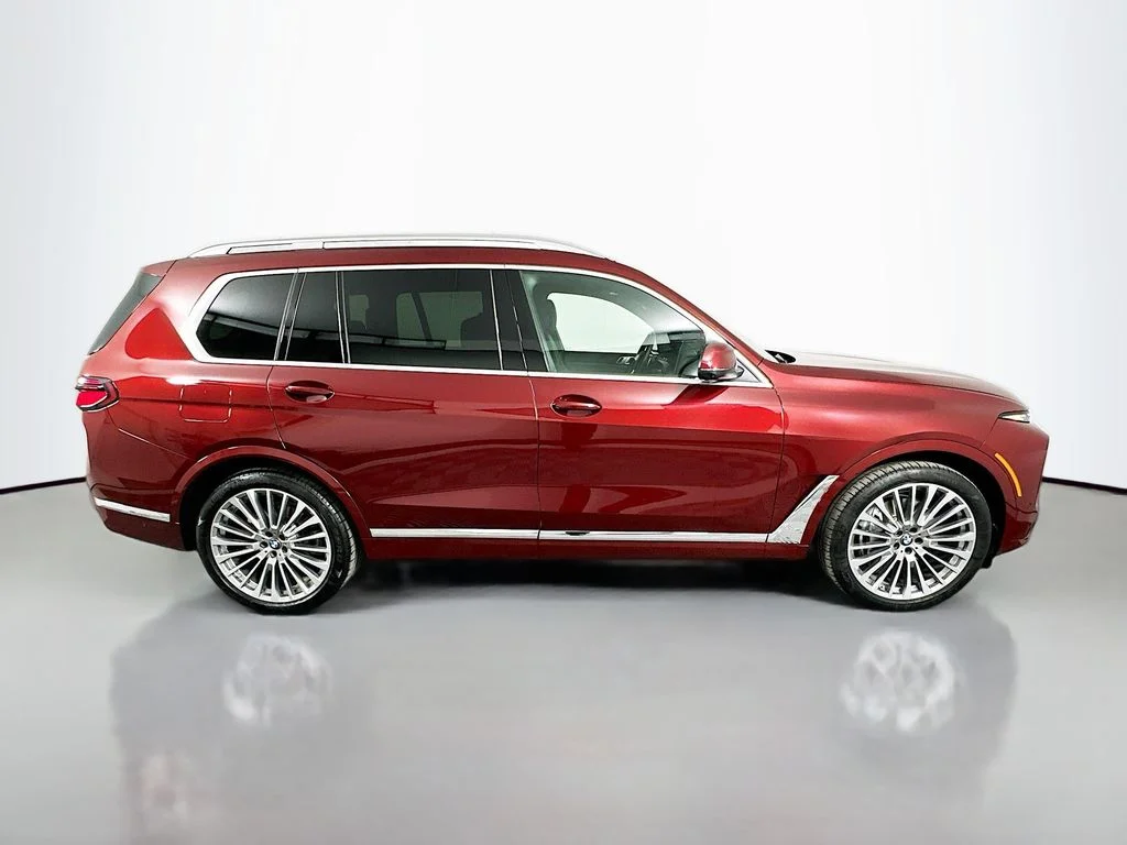 Certified Used 2025 Red BMW xDrive40i image 4
