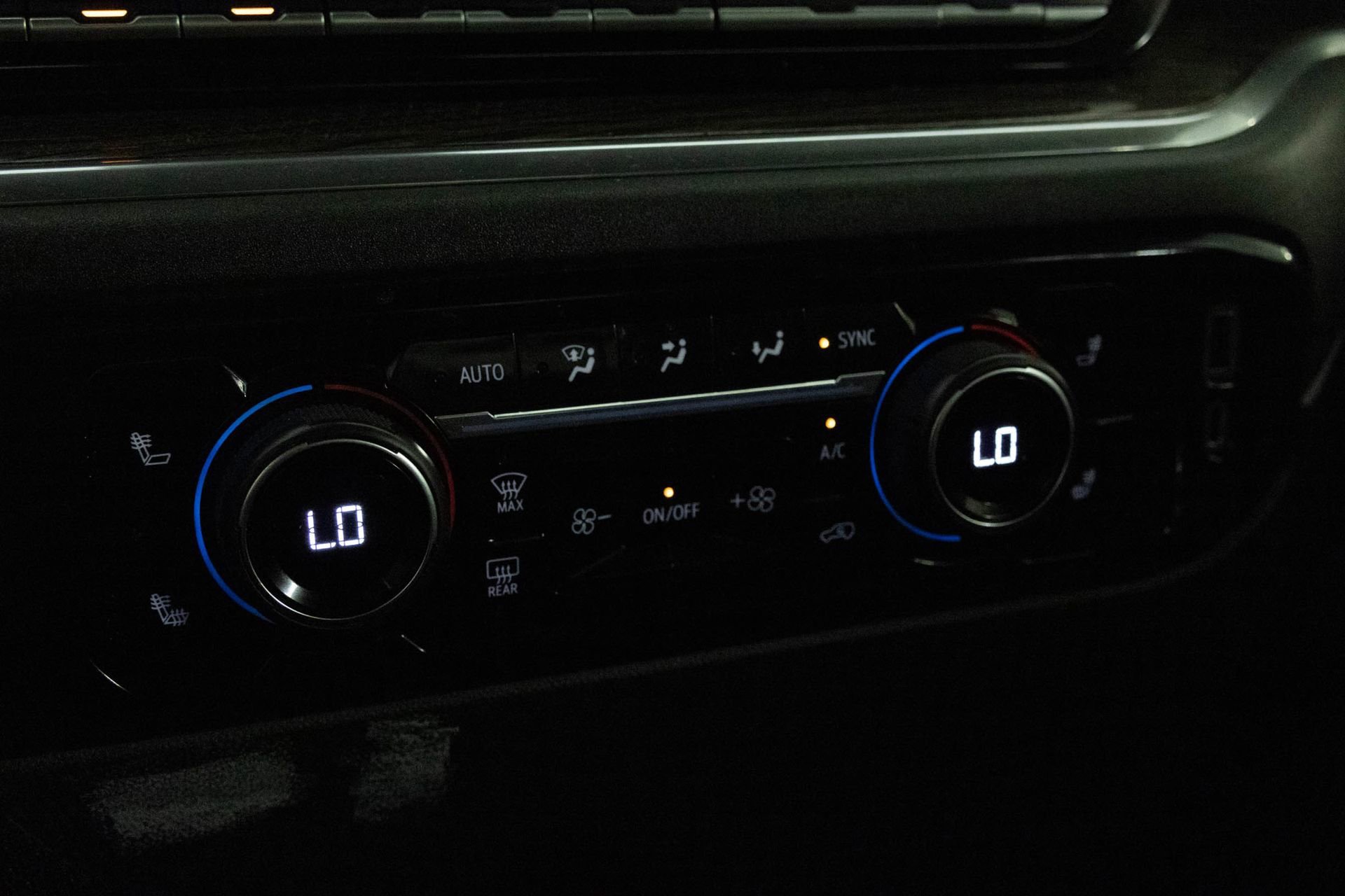 2023 CHEVROLET SILVERADO - Image 22