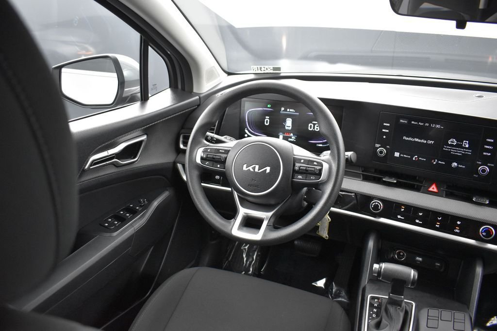 Certified Used 2025 Steel Gray Kia LX image 14