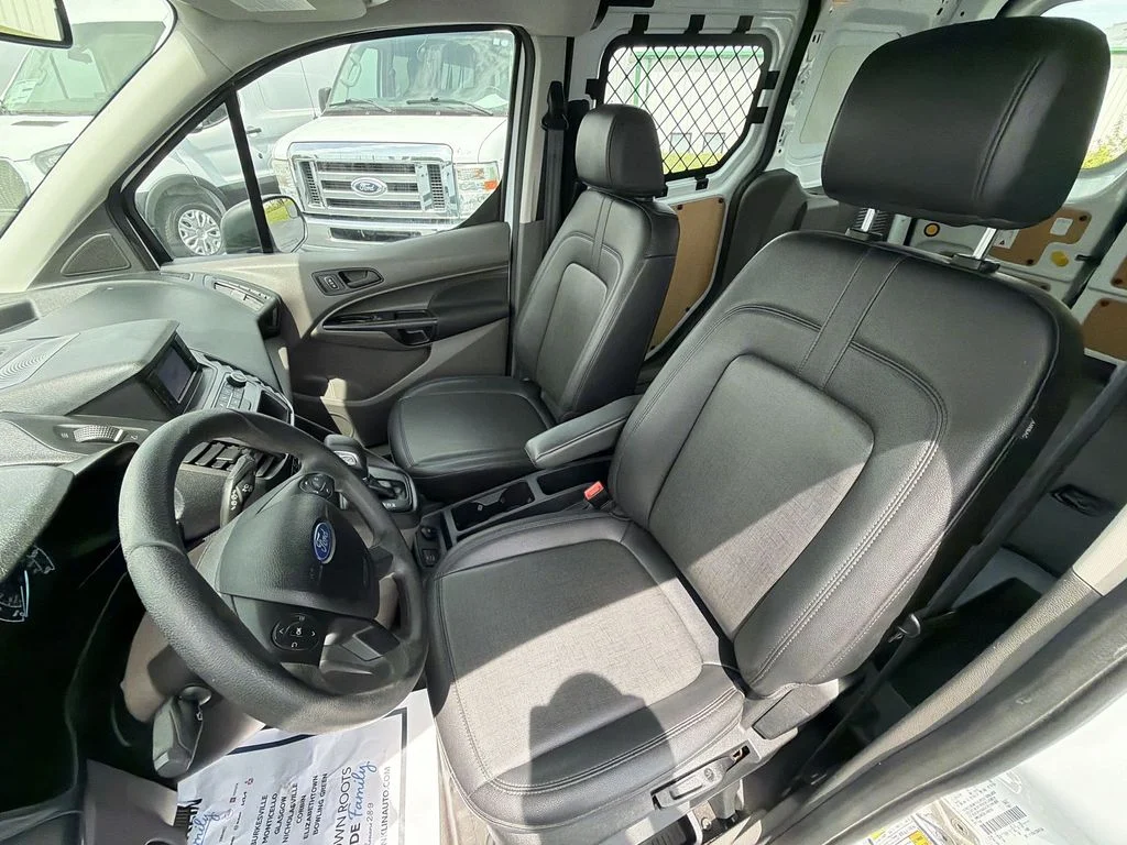 Used 2020 White Ford XL image 17