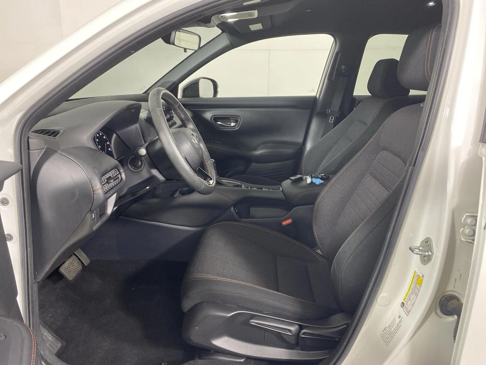 Used 2024 Platinum White Pearl Honda Sport image 12