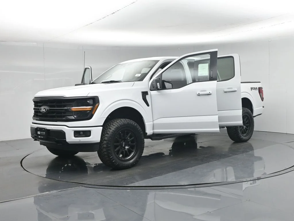 New 2026 Oxford White Ford XLT image 31