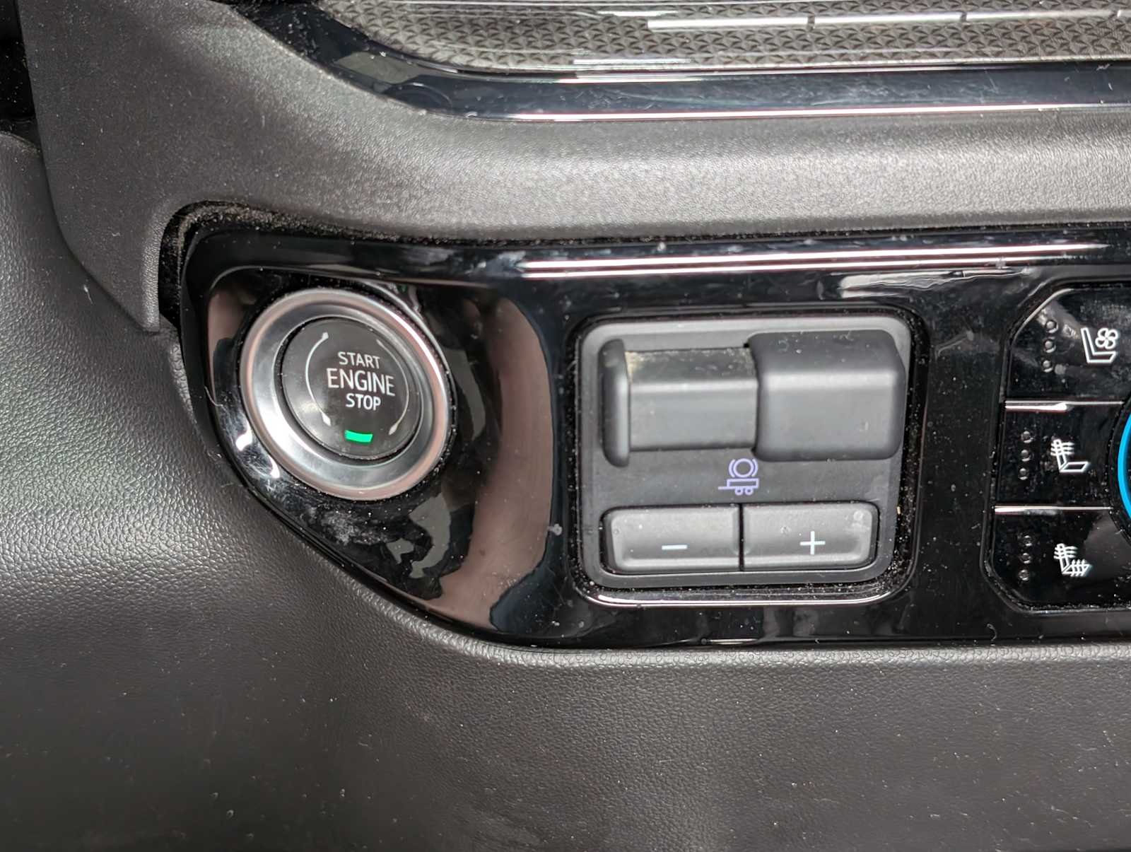 2023 Chevrolet Silverado 1500 ZR2 - Photo 34