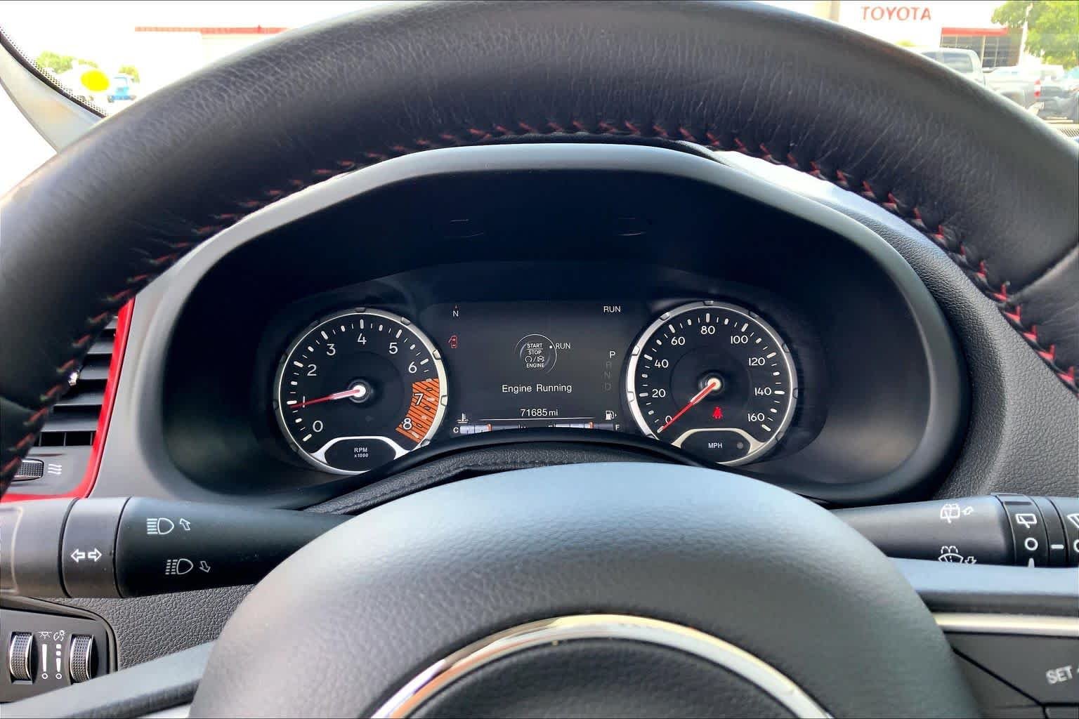 Used 2020 Sting-Gray Clearcoat Jeep Trailhawk image 26