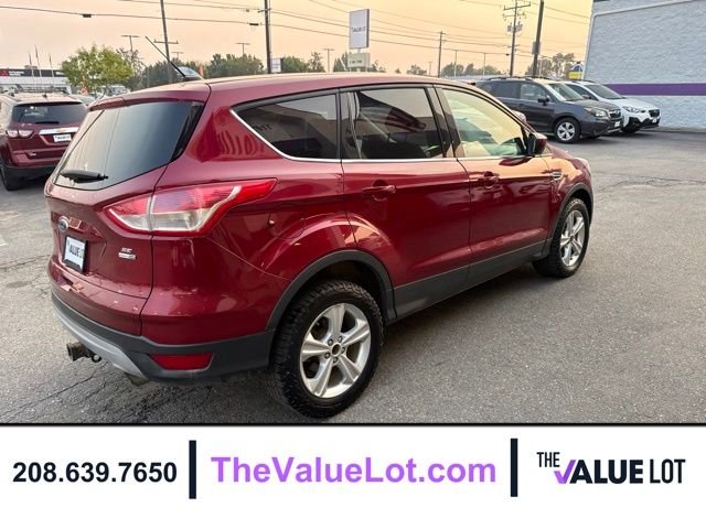 Used 2016 Red Ford SE image 4