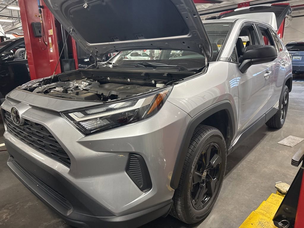 2024 Toyota RAV4 LE FWD's photo