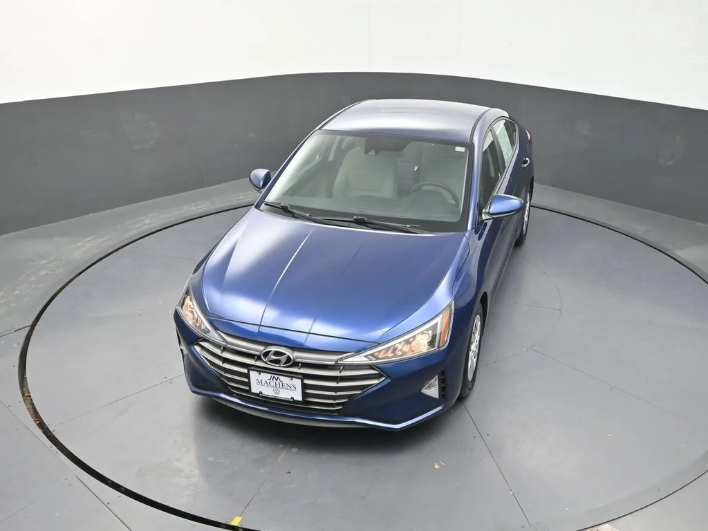 Used 2020 Blue Hyundai SE image 15